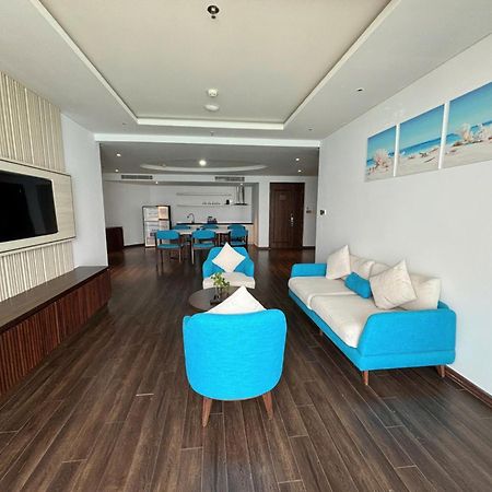Canvas Danang Beach Hotel Екстер'єр фото