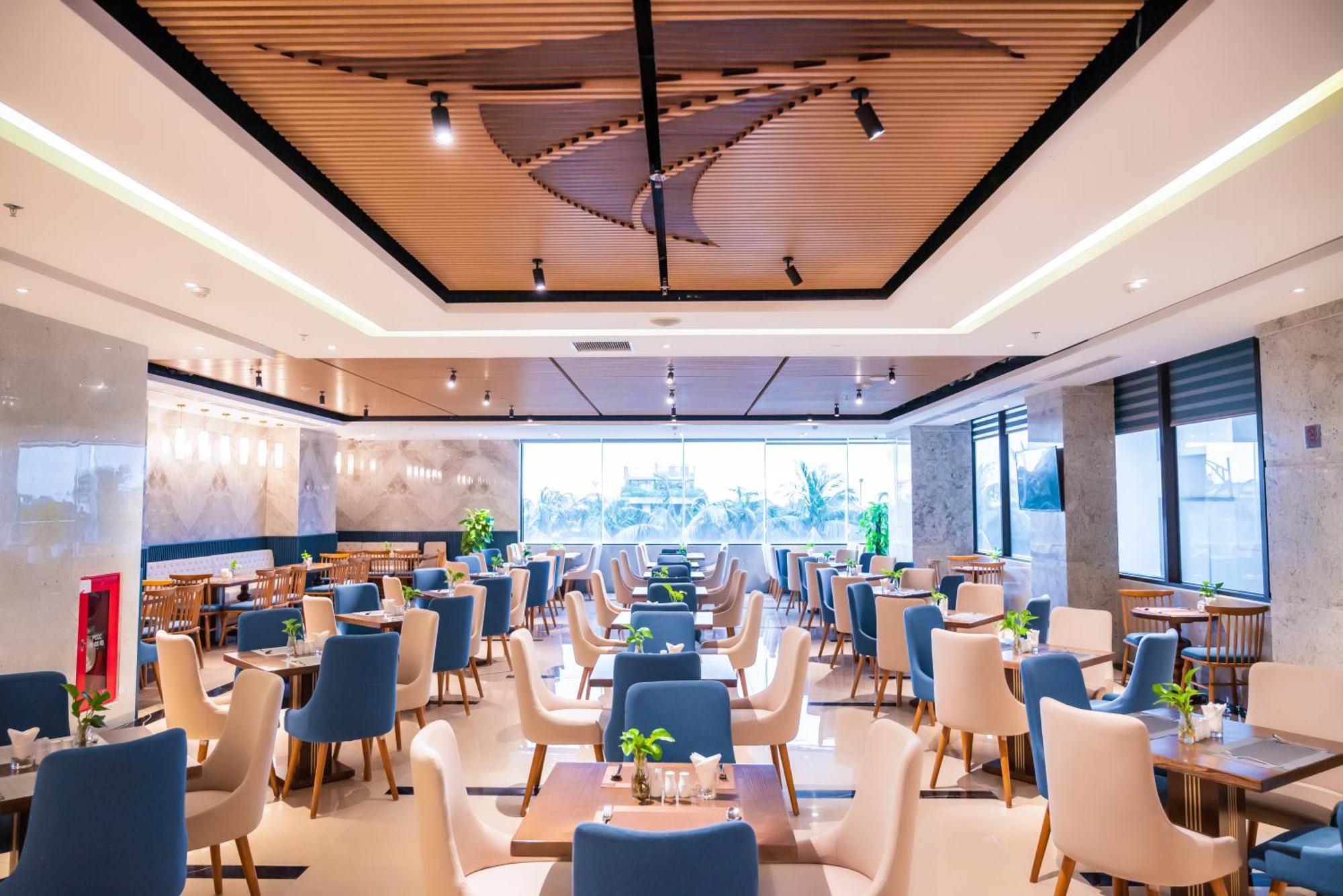 Canvas Danang Beach Hotel Екстер'єр фото