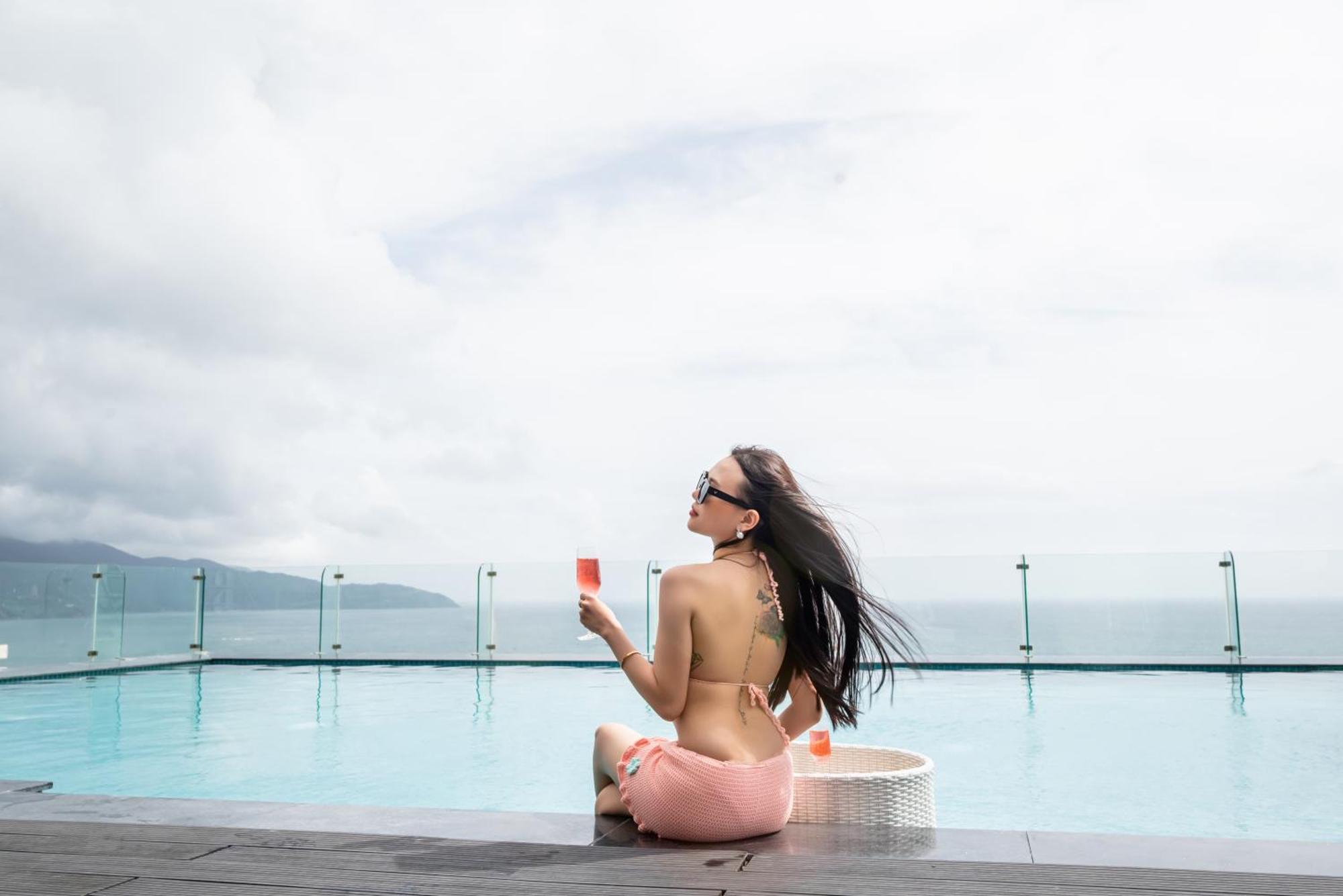 Canvas Danang Beach Hotel Екстер'єр фото